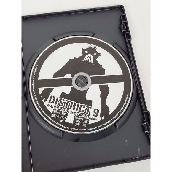 District 9 SCI-FI [DVD] - Picture 2 of 3